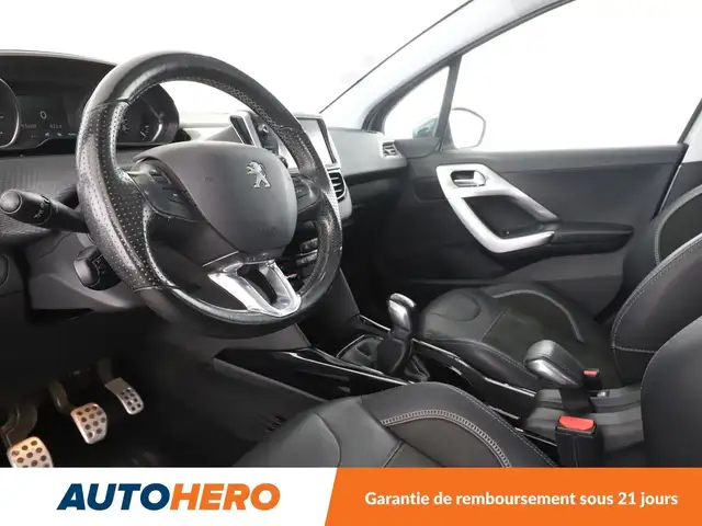 Peugeot 2008 view 11