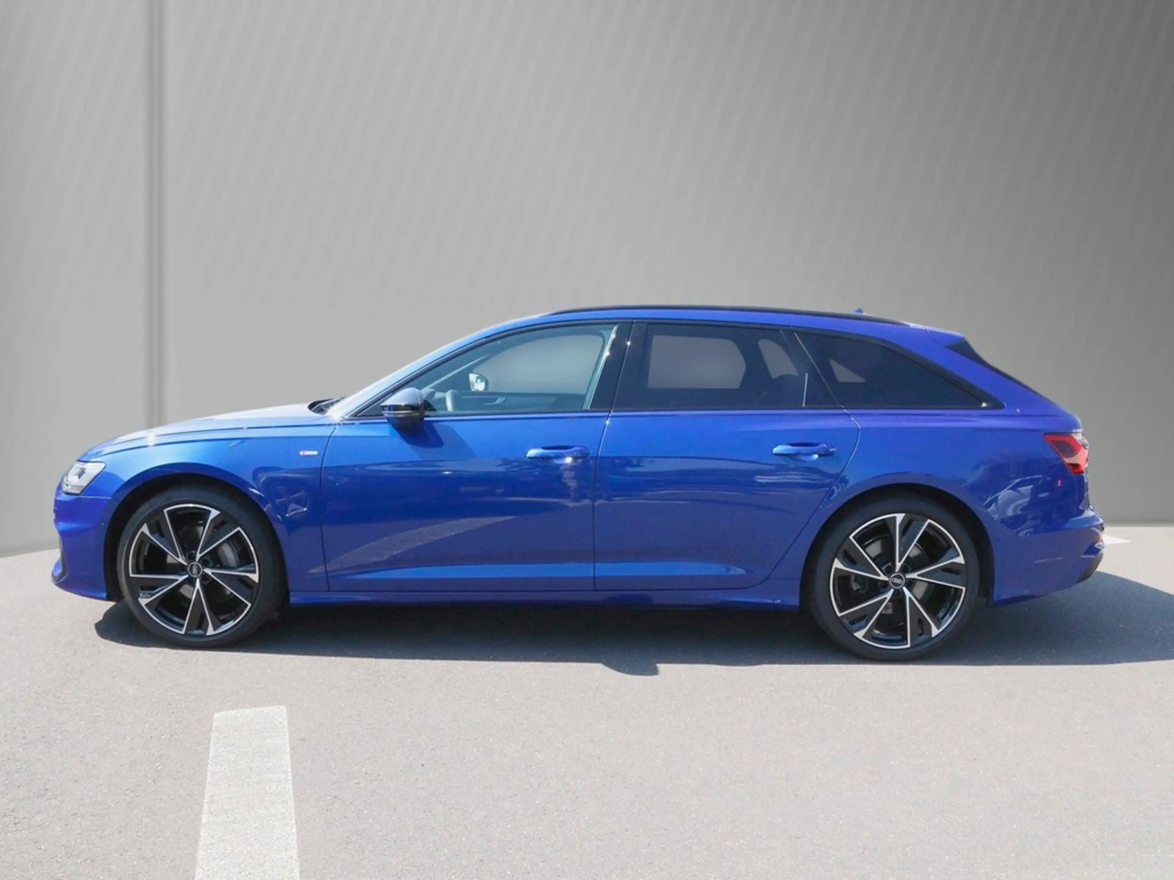Audi A6 Avant 45 TFSI quattro sport 21" ACC Pano AHK — photo 4