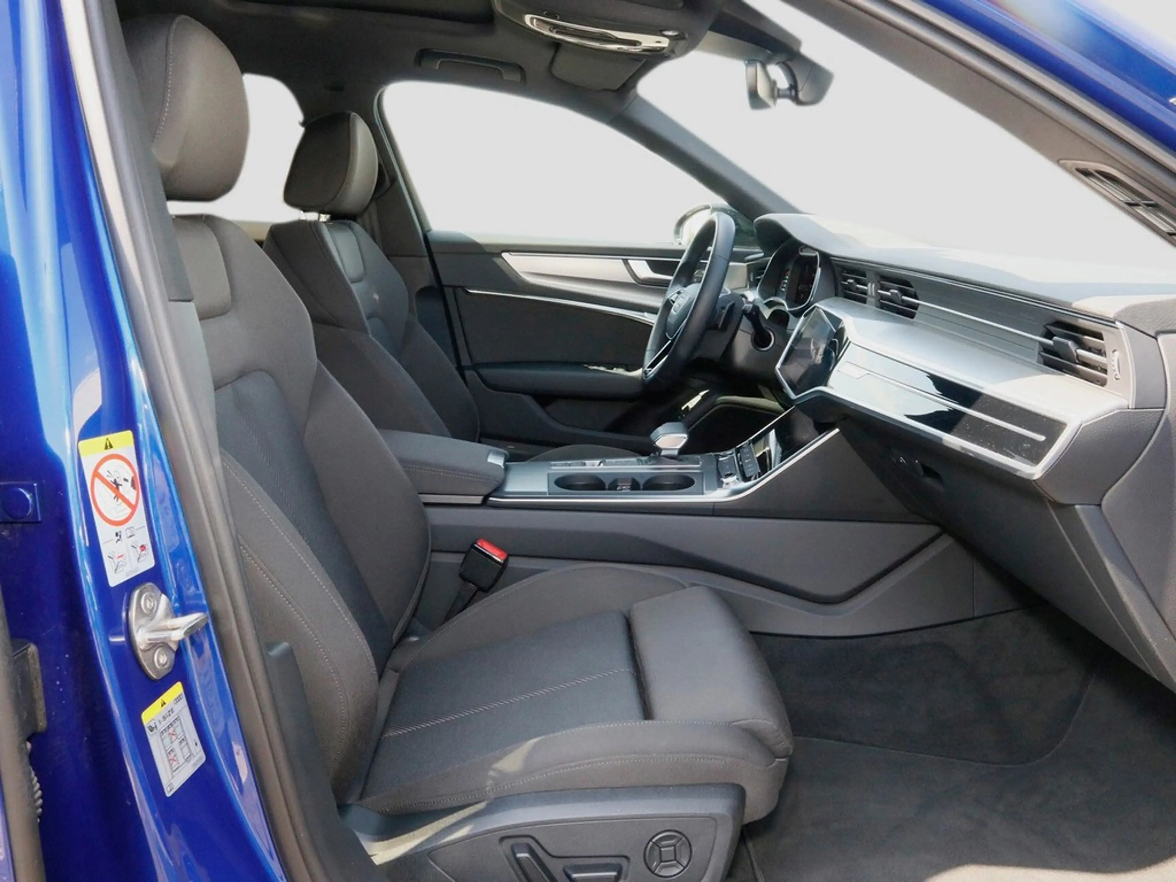 Audi A6 Avant 45 TFSI quattro sport 21" ACC Pano AHK — photo 10