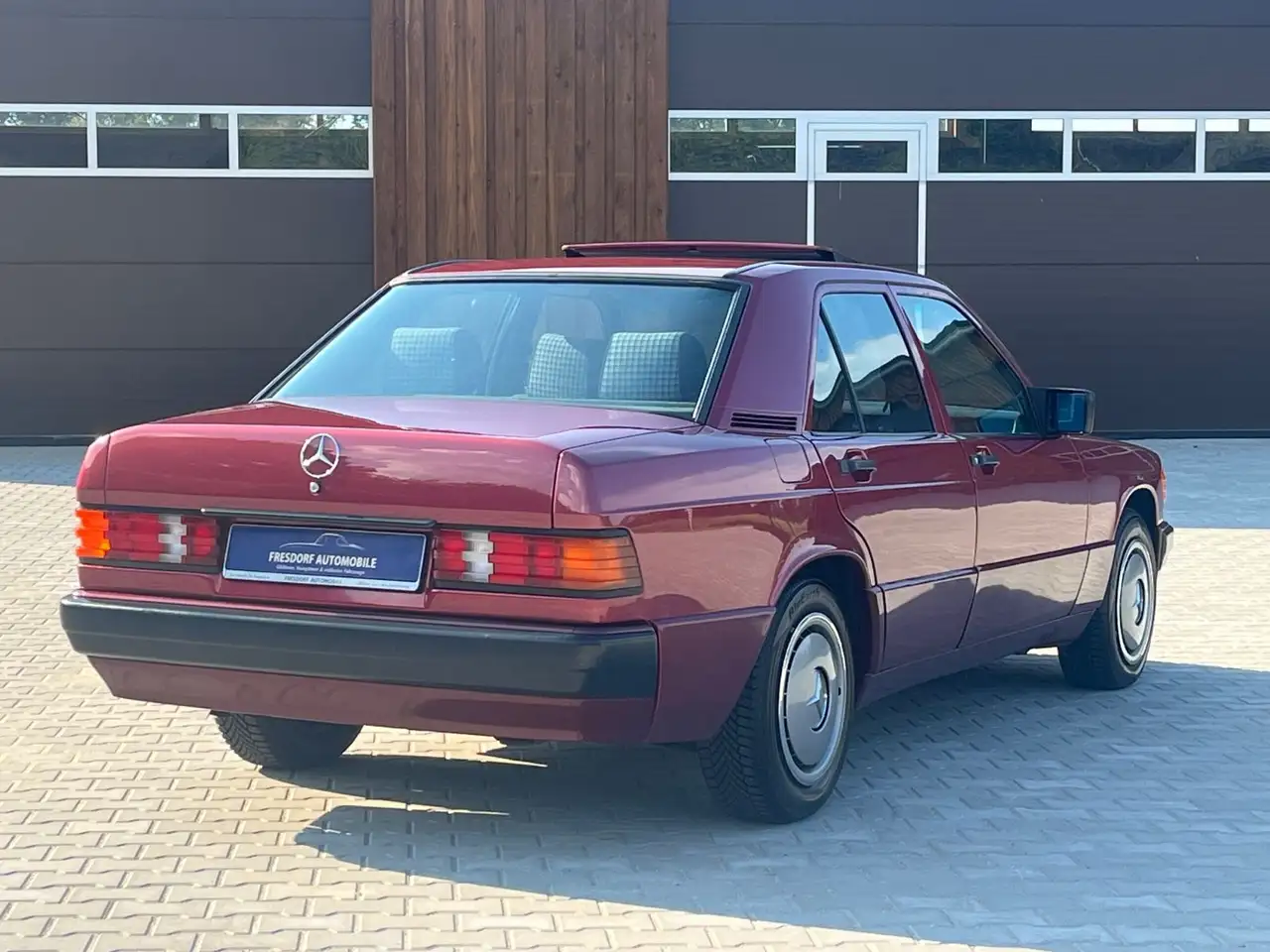 Mercedes-Benz 190 W201 190E 1.8 Automatik, nur 81.000 Km!!!, foto 3