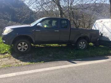 Hilux 2.5 extra cab SR 140cv