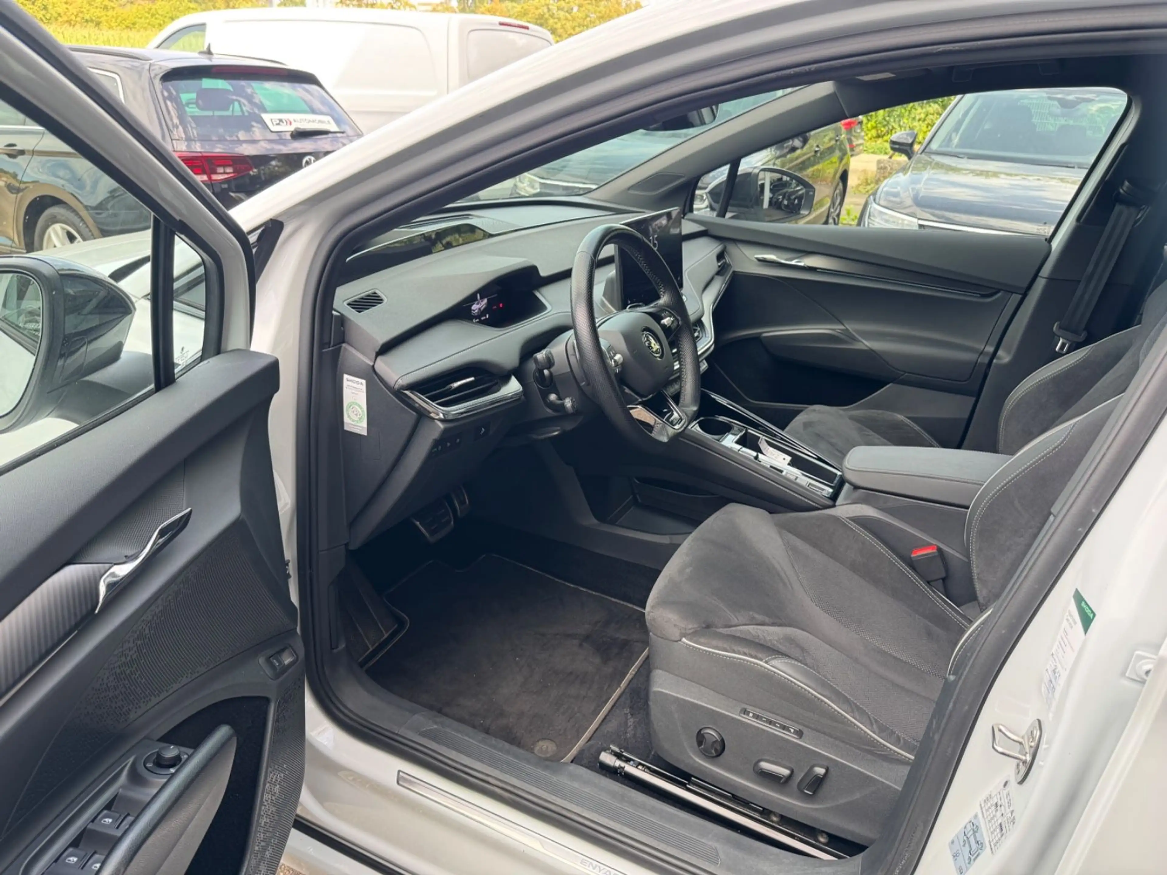 Skoda Enyaq 80x Sportline Navi LED 360° Wärmepumpe ACC — photo 11