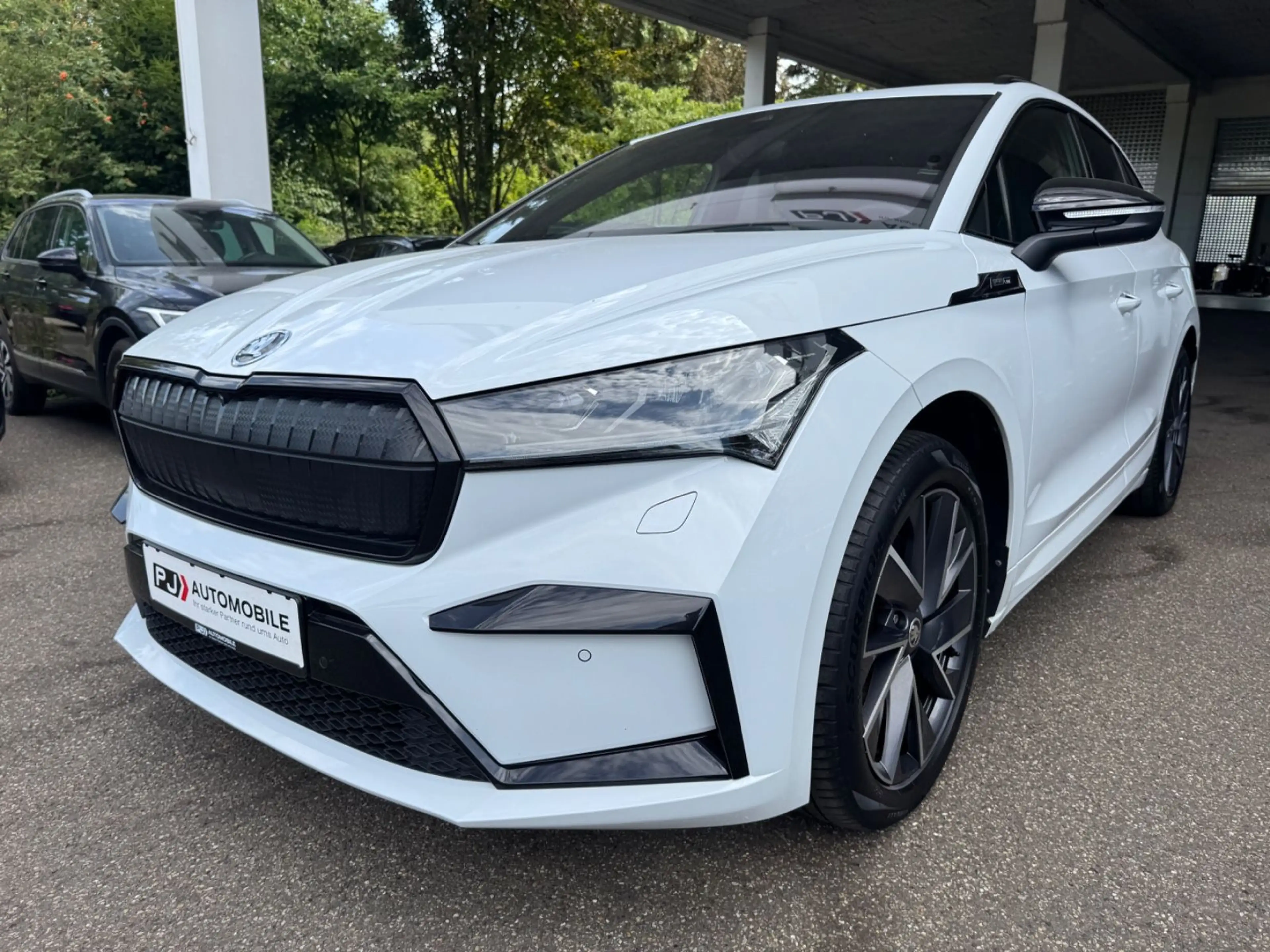 Skoda Enyaq 80x Sportline Navi LED 360° Wärmepumpe ACC — photo 2