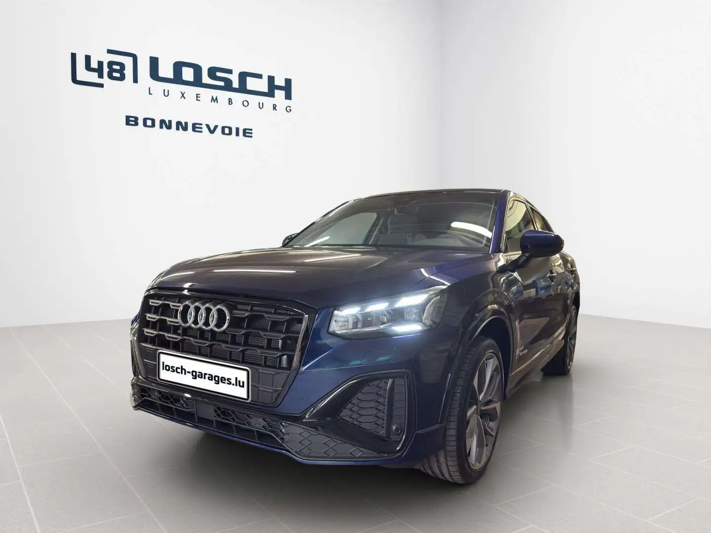 Audi Q2 S line Blauw - 2