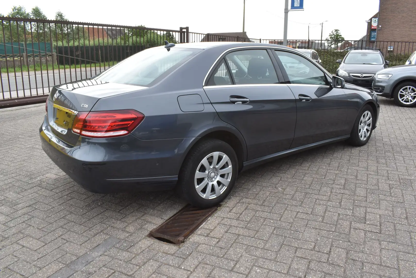 Mercedes-Benz E 200 CDI Elegance / Xénon ***DESTOCKAGE B2B*** Szürke - 2