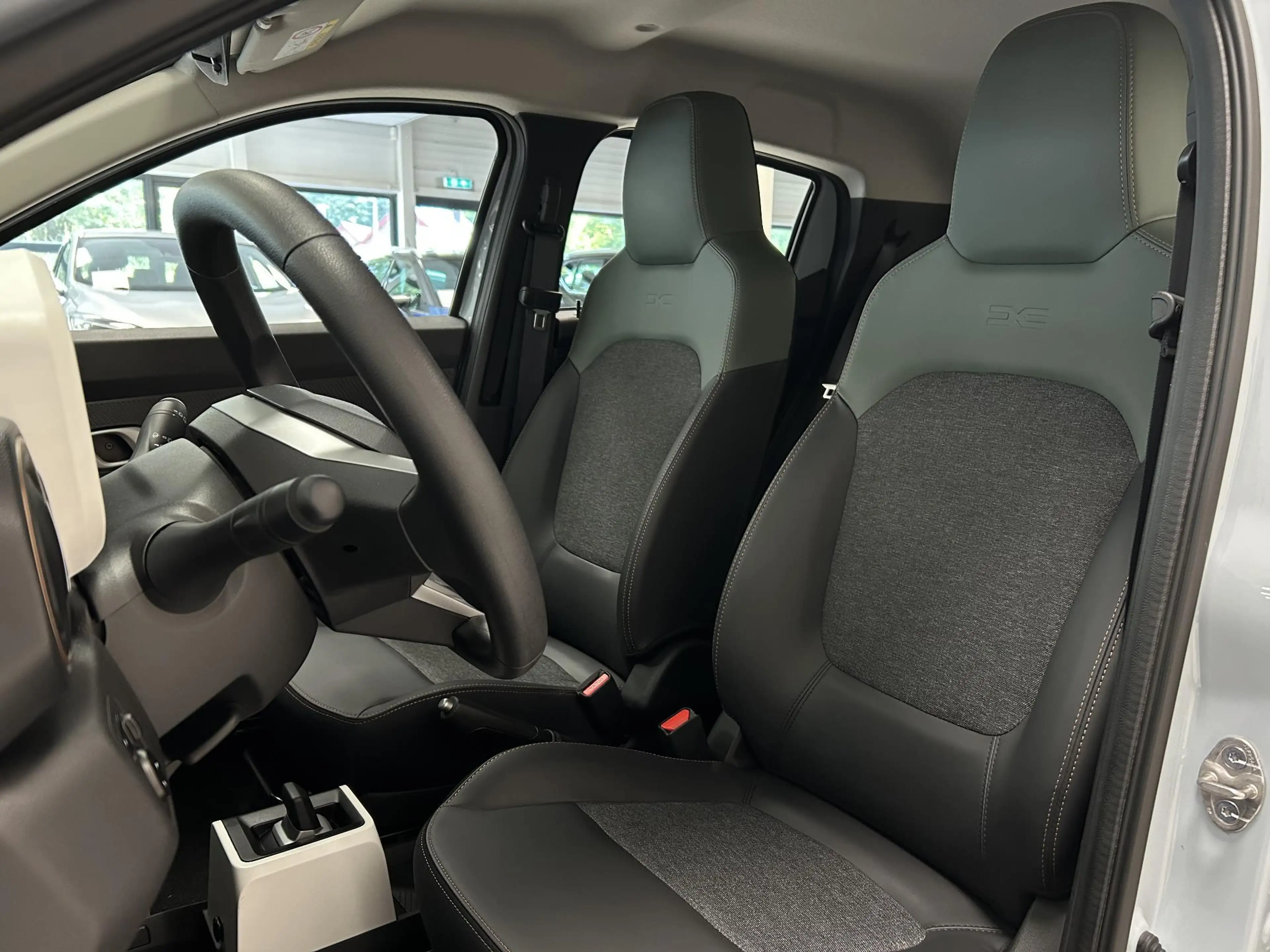 Dacia Spring Extreme 100 24.3 kWh | Camera | SoH 99% | Airco | — photo 7