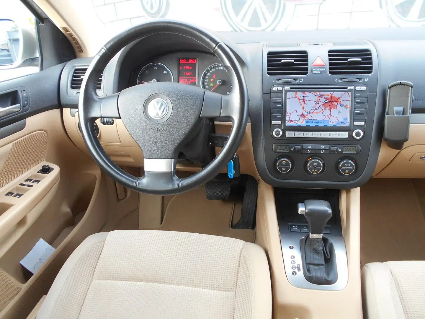 Volkswagen Golf V 2.0 TDI Variant Comfortline NAVI/KLIMA/PD Beige - 2