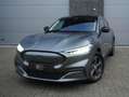 Ford Mustang Mach-E 76 kWh RWD *PANO / EL KOFFER / B&O / CARPLAY * Gris - thumbnail 1