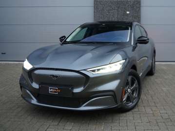 GERESERVEERD / RESERVE