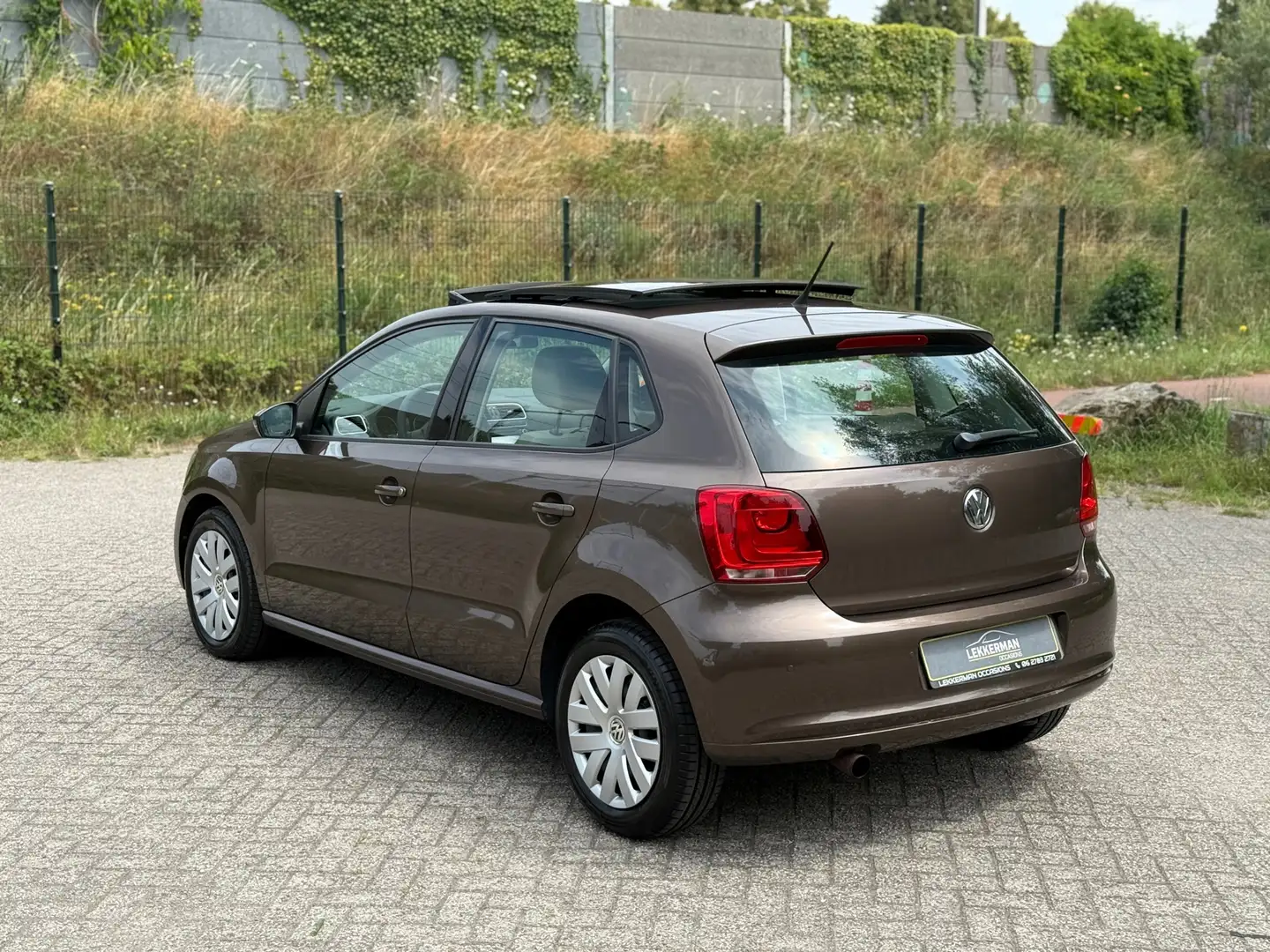 Volkswagen Polo 1.2 TSI BlueMotion Highline PANO I PDC I CLIMA I G Bruin - 2