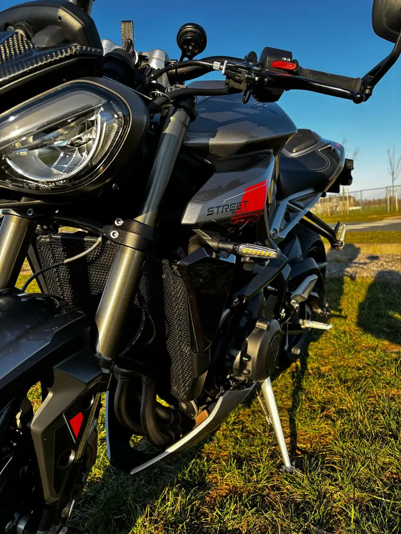 Triumph Street Triple 765 Modèle RS Argintiu - 2