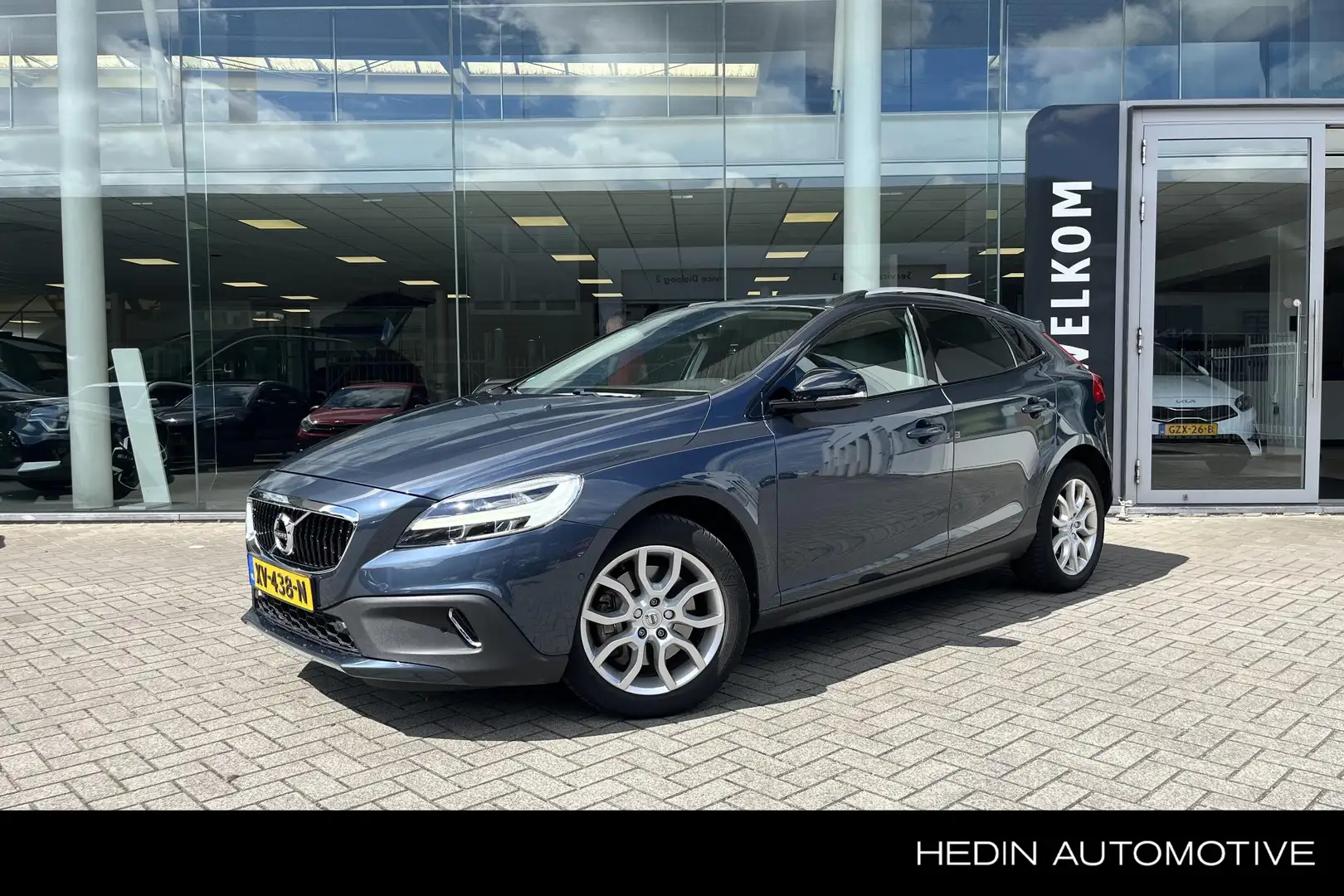 Volvo V40 Cross Country 1.5 T3 Polar+ Luxury | PANODAK | CAMERA | STOELVER Blauw - 1