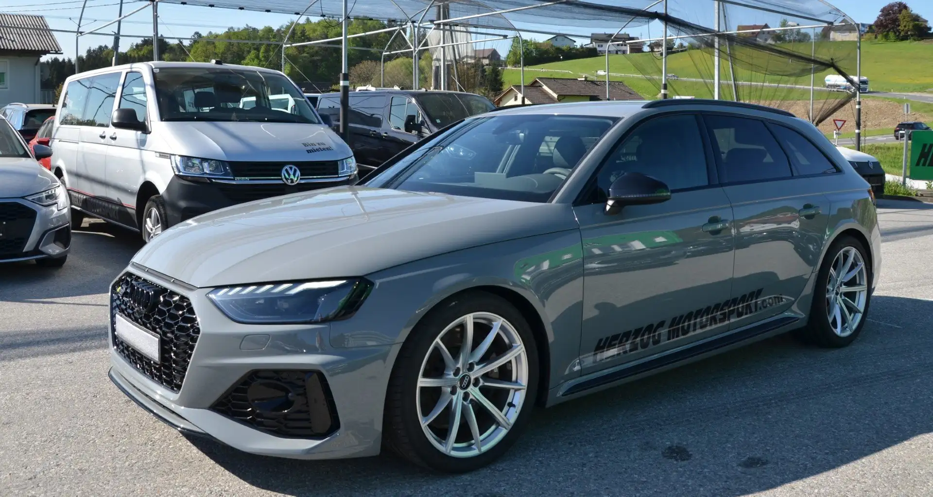 Audi RS4 RS4 Avant 2,9 TFSI Tiptronic quattro MATRIX VIRT Grau - 2