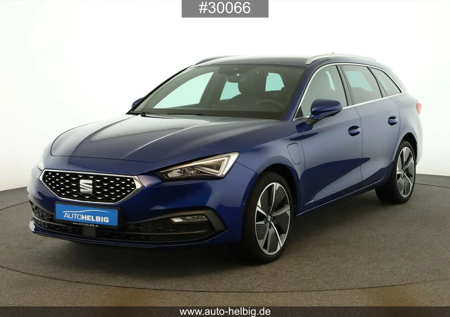 SEAT Leon Leon ST 1.4 TSI Xcellence e-Hybrid #18Z#ACC#DCC# Blau - 1