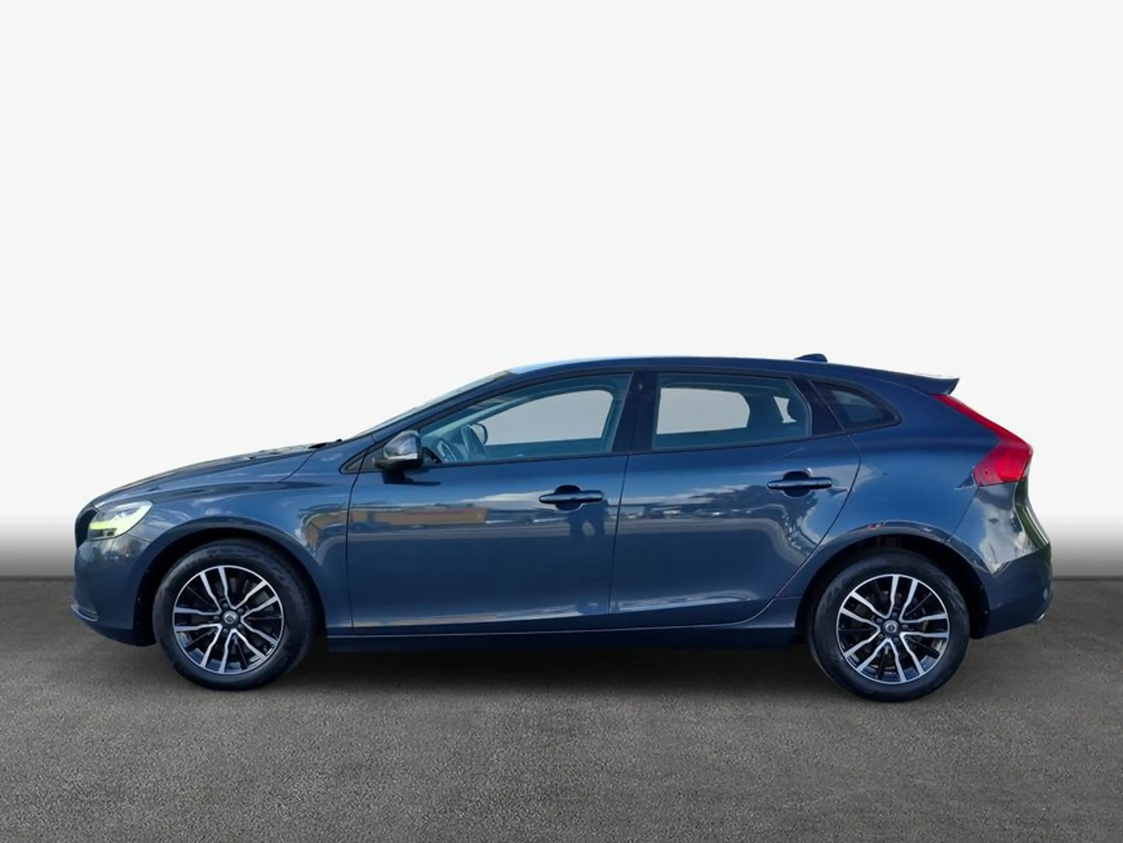Volvo V40 D4 Geartronic Momentum BLIS*Winterpak. — photo 4