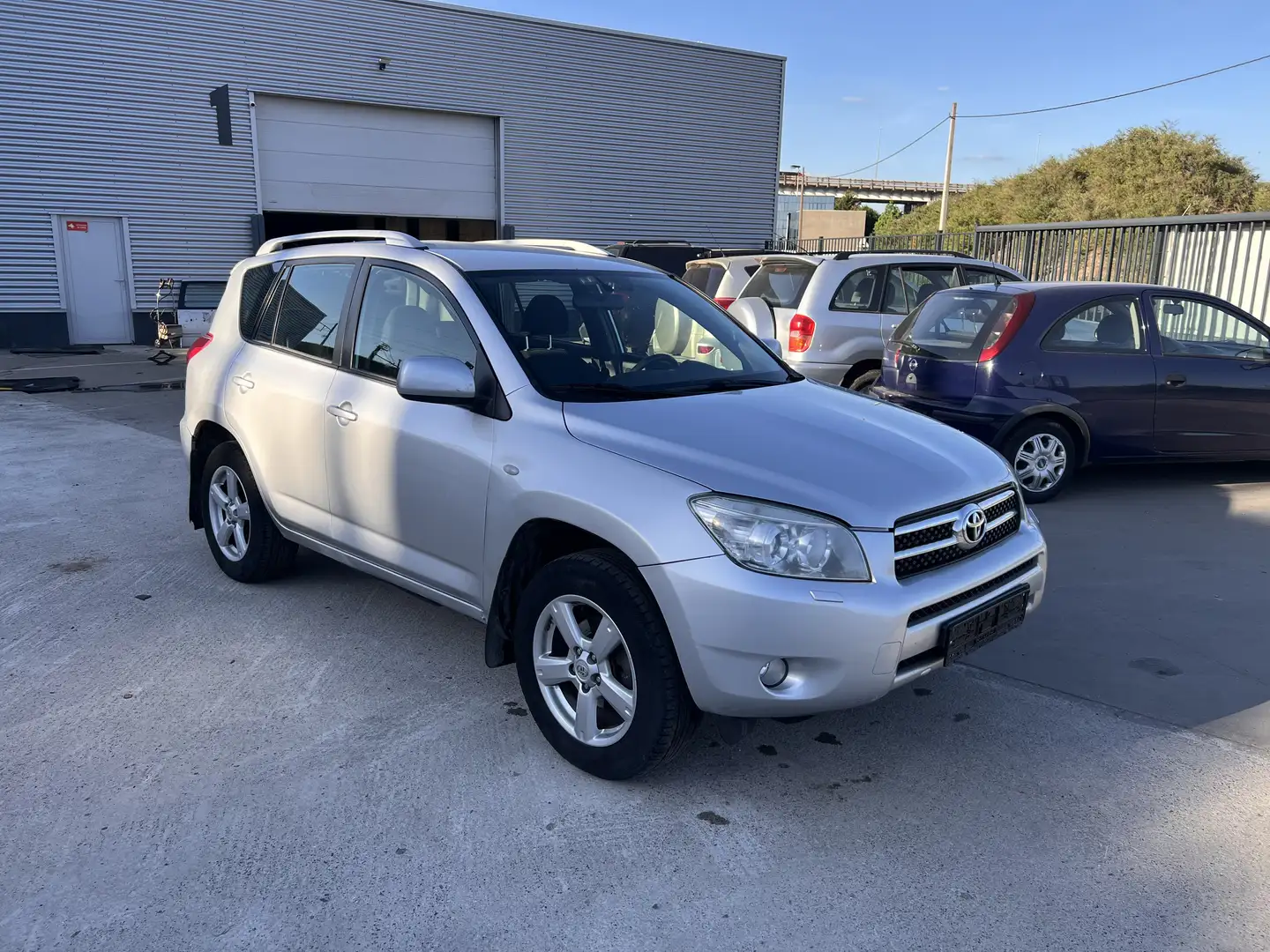 Toyota RAV 4 RAV4 2.0i VVT-i 16v 4x4 Limited Edition Argento - 2