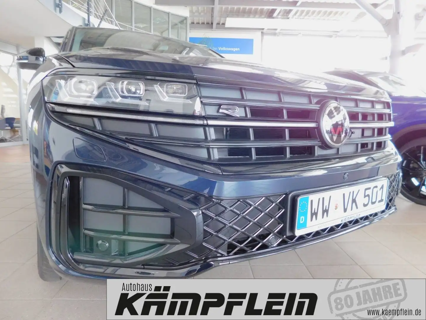 Volkswagen Touareg 3.0 TDI 4M R-Line Black Leder AHK Pano Modrá - 2