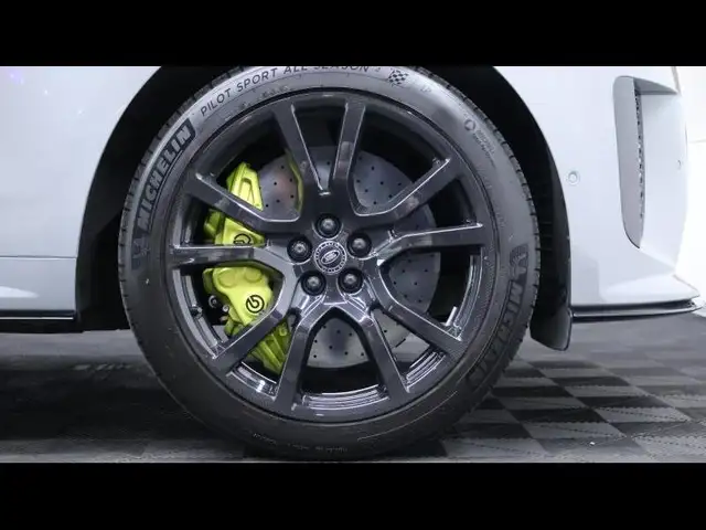 Land Rover Range Rover Sport view 10