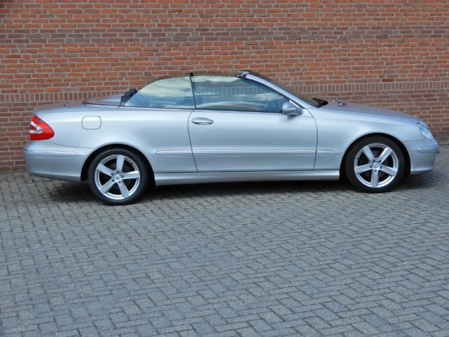 Mercedes-Benz CLK 320 CABRIOLET ELEGANCE automaat Gri - 2