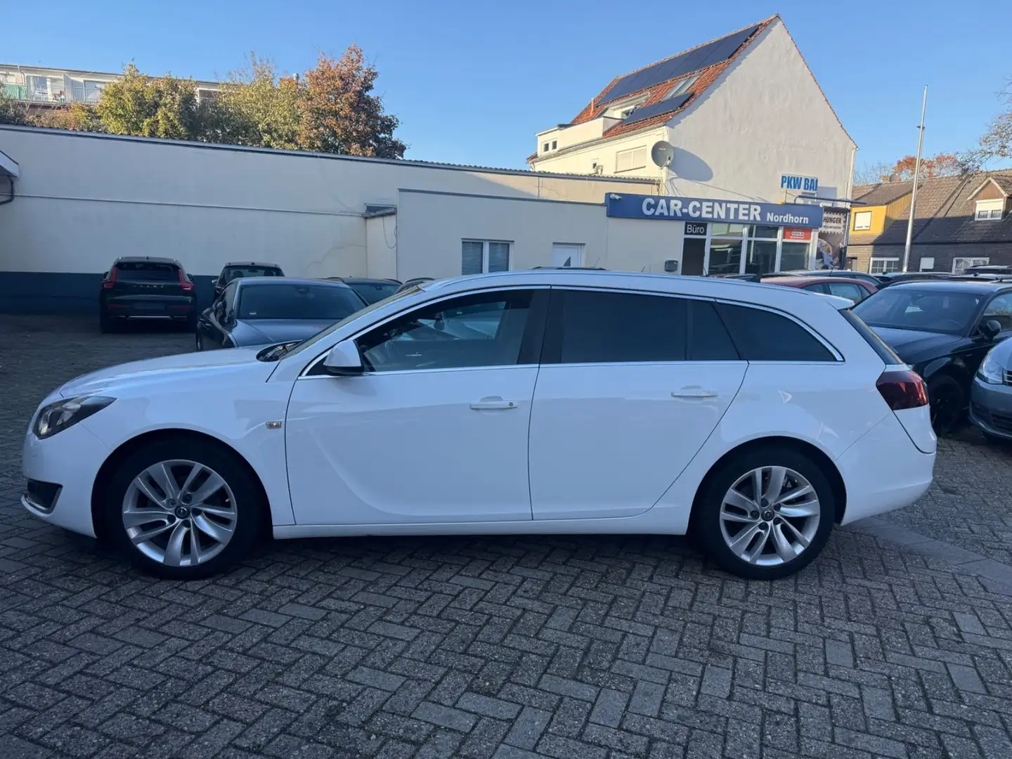 Opel Insignia A Sports Tourer Innovation*XENON*PDC*** Weiß - 2