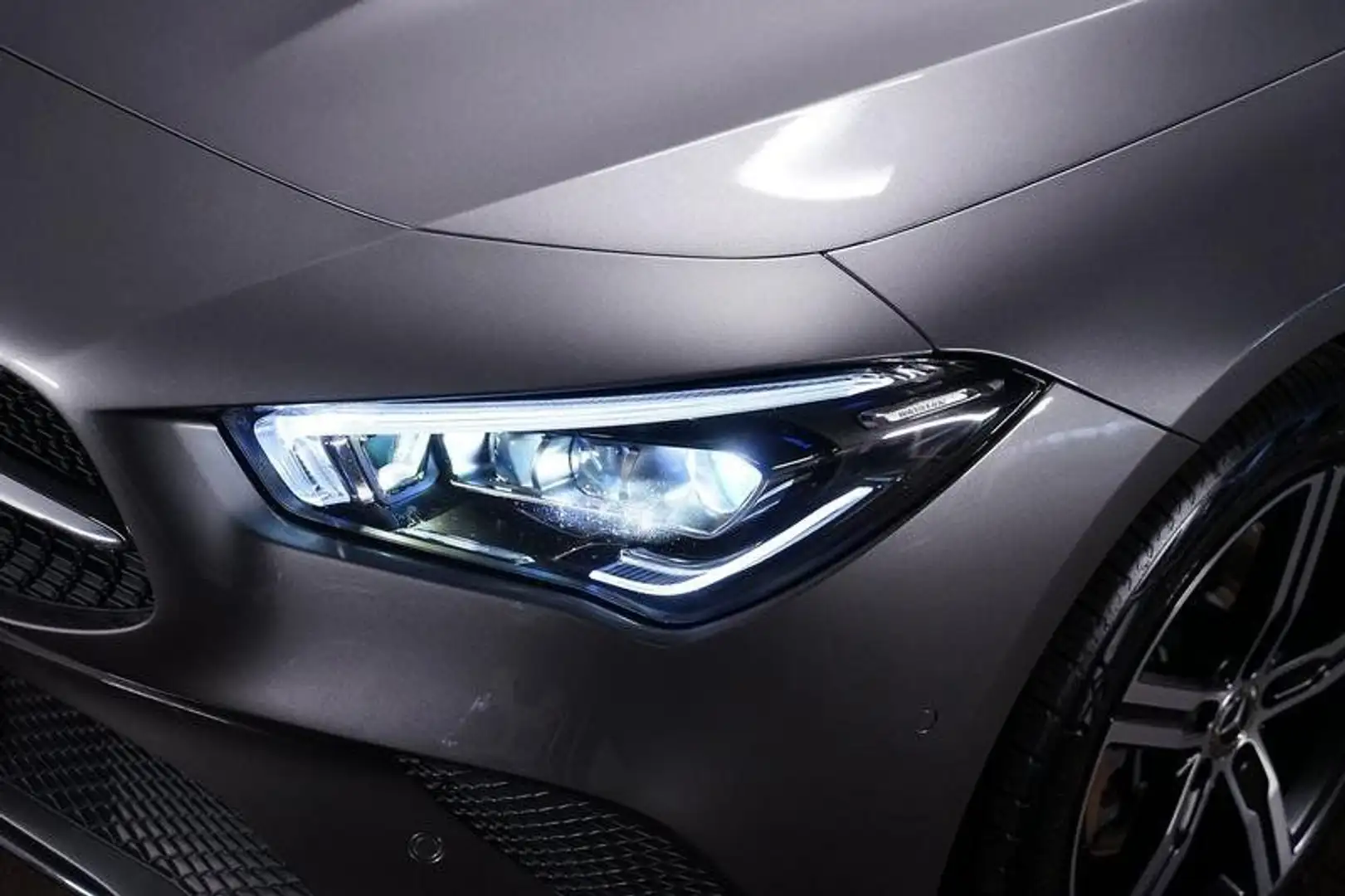 Mercedes-Benz CLA 250 CLA 250 e Shooting Brake SB SB Progressive AHK/A Gris - 2