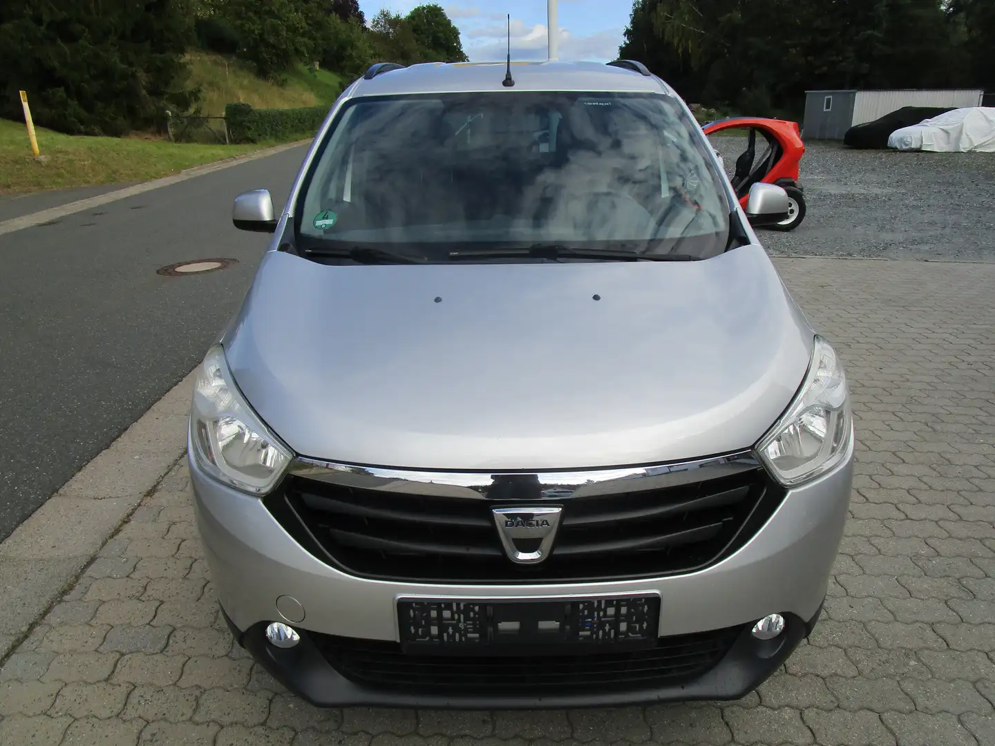 Dacia Lodgy Prestige Silber - 1
