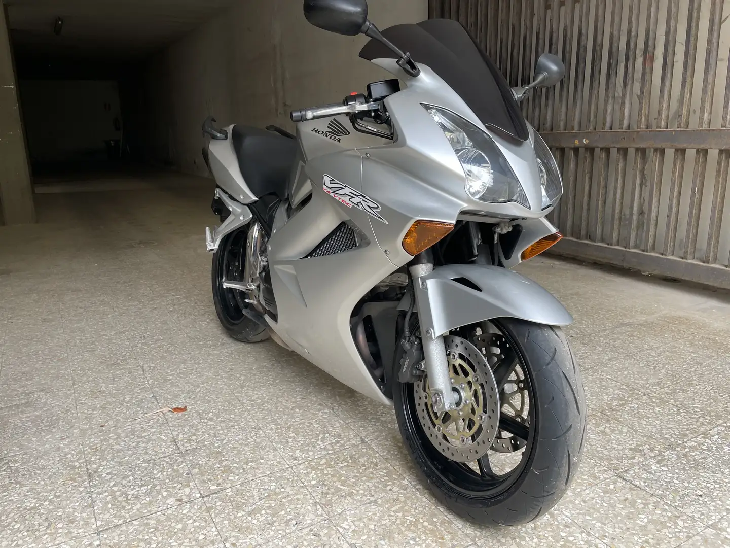 Honda VFR 800 v tec Argent - 2