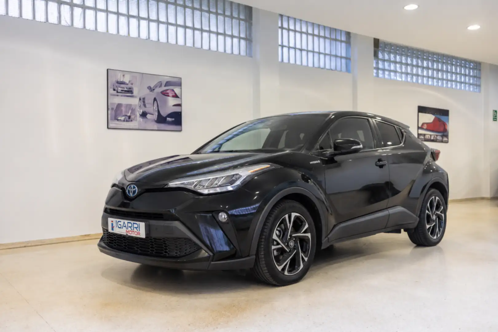 Toyota C-HR 180H Advance - 1