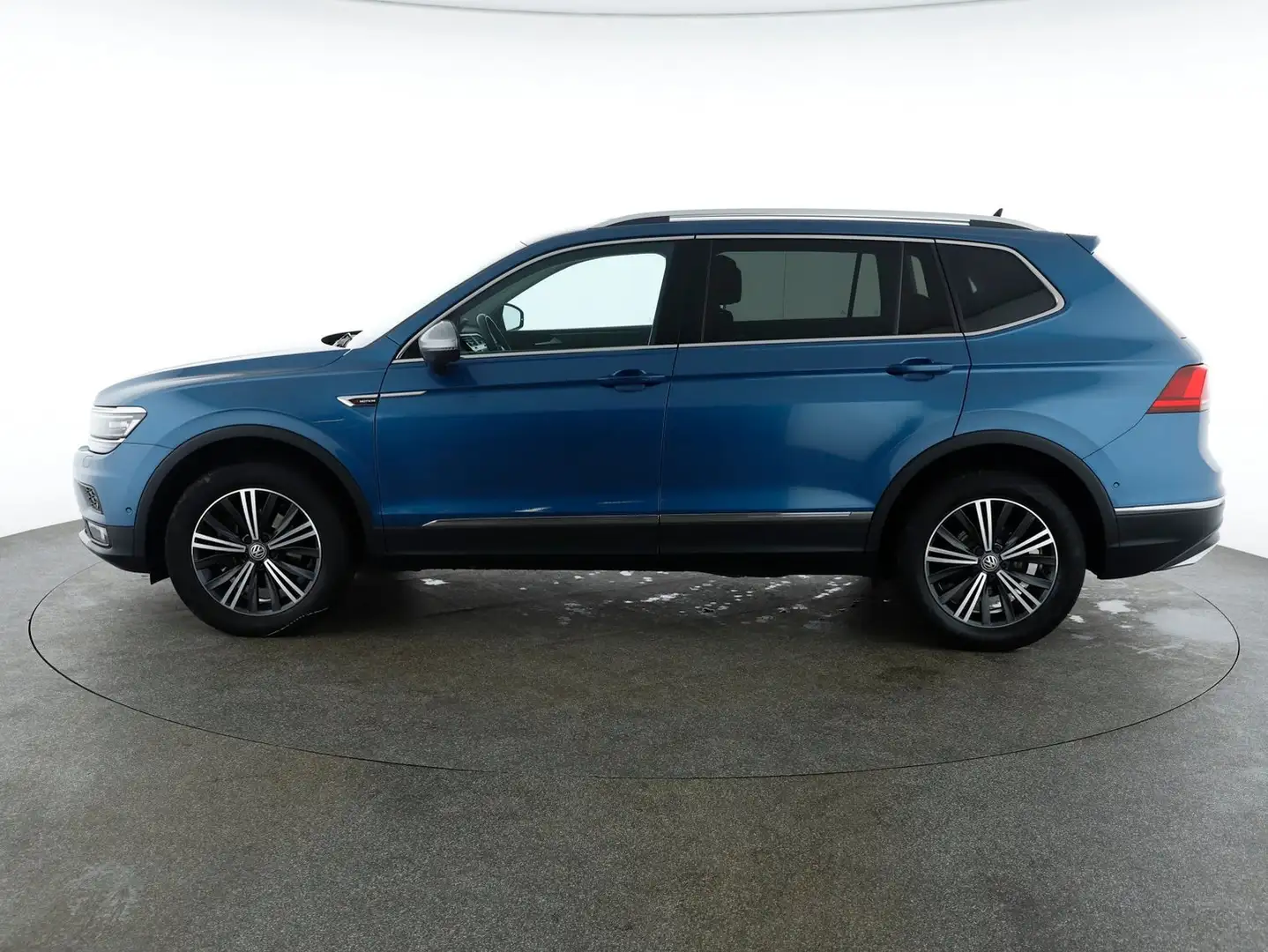 Volkswagen Tiguan Allspace Highline TDI 4MOTION DSG Blau - 2