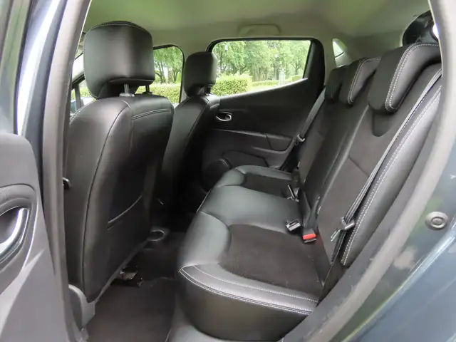 Renault Clio view 10