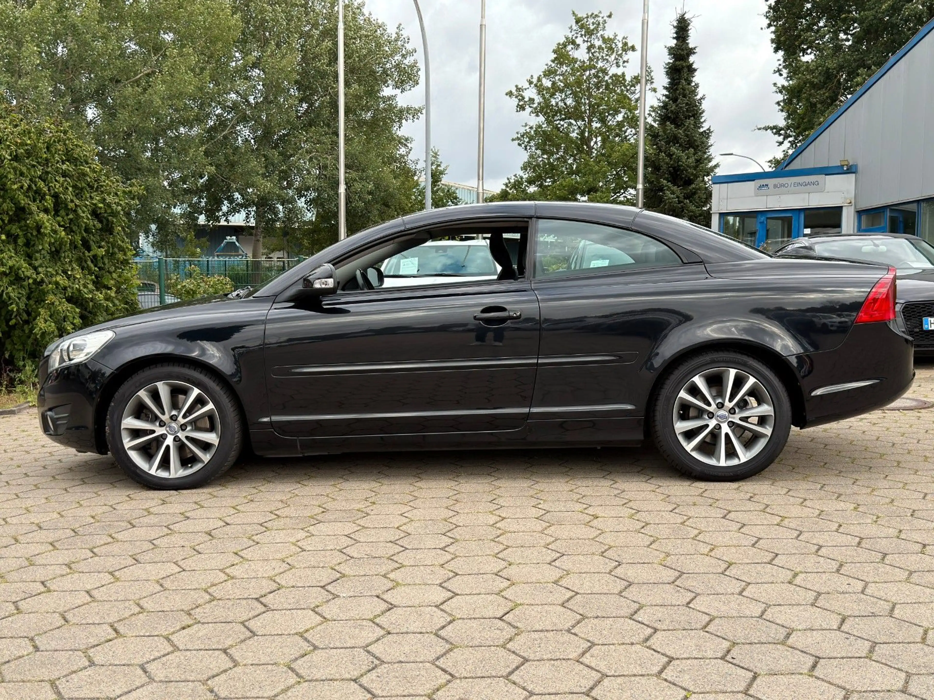 Volvo C70 Cabriolet 2.0 D Summum — photo 7
