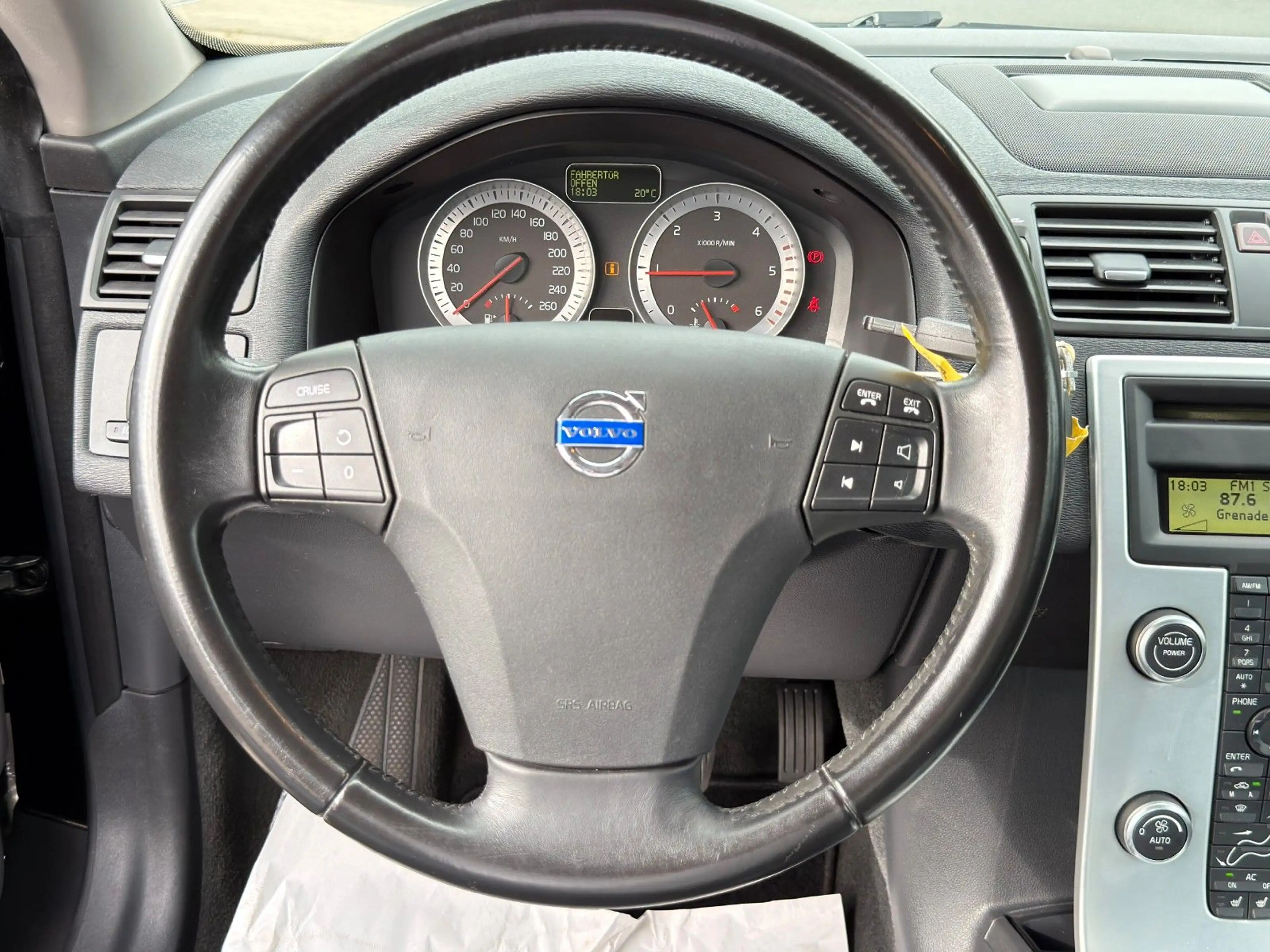 Volvo C70 Cabriolet 2.0 D Summum — photo 12