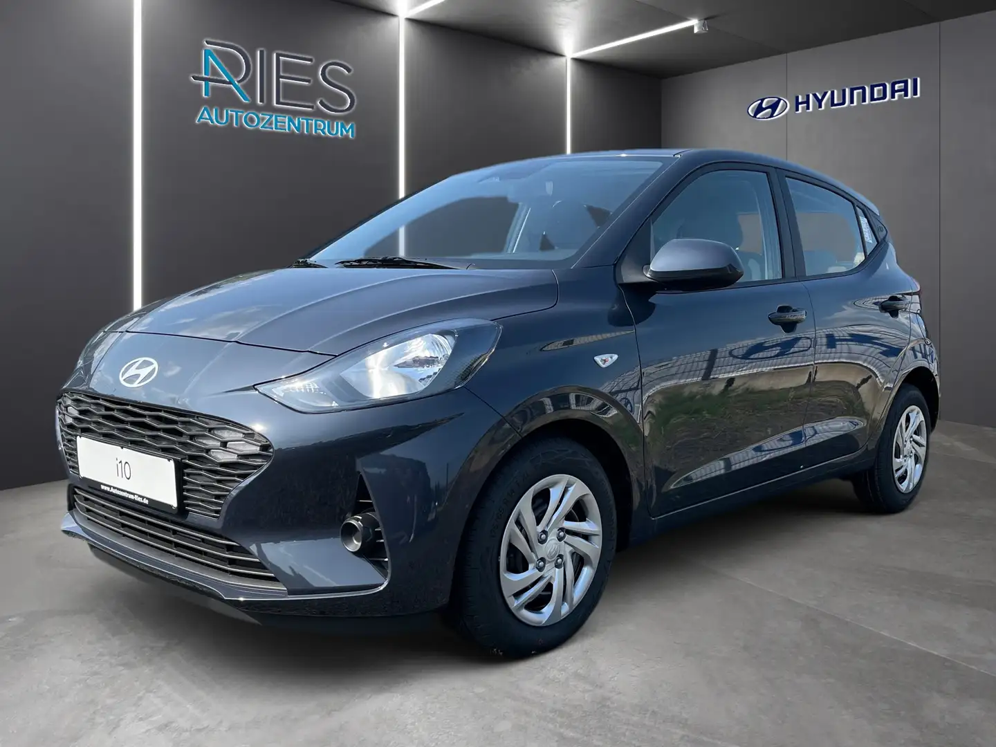 Hyundai i10 1.0 Select Navi*SHZ*Kam.*PDC*DynLicht*FLA Gris - 2