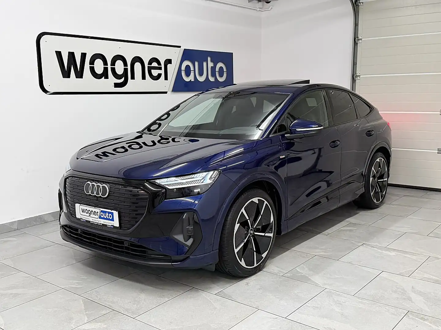 Audi Q4 e-tron Q4 Sportback 50 e-tron quattro 220kW S-line/Mat... Blau - 2
