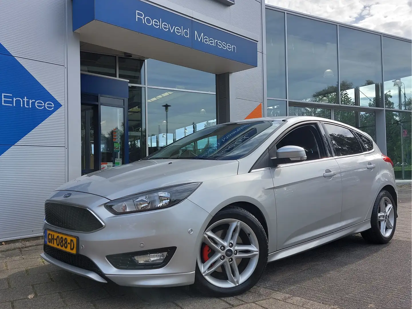Ford Focus 1.5 EcoBoost 150pk Automaat Titanium Edition ST-Li Gris - 1