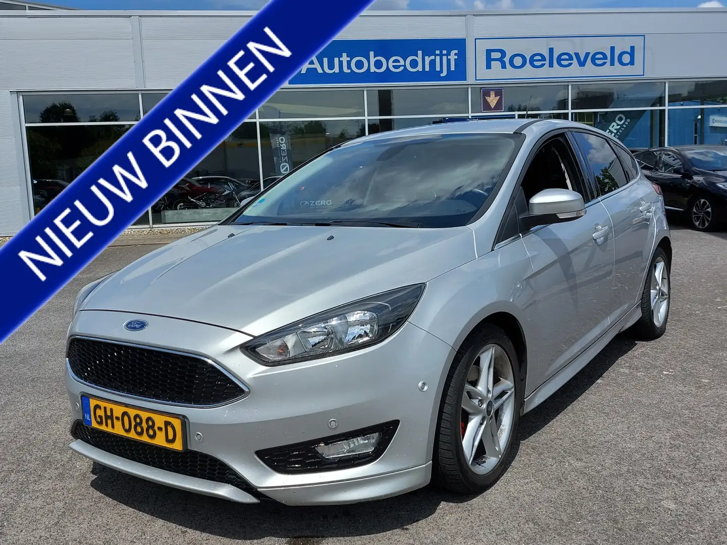 Ford Focus 1.5 EcoBoost 150pk Automaat Titanium Edition ST-Li Gris - 1