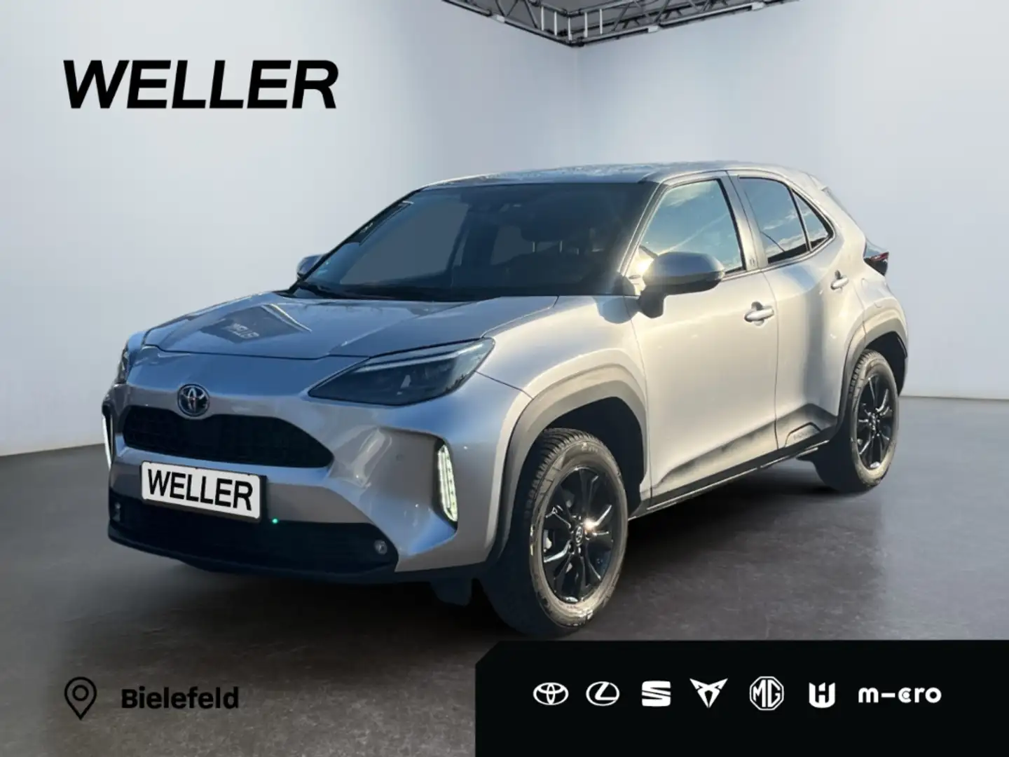 Toyota Yaris Cross Hybrid 1.5 Team D *AHK*Matrix*Navi* Silber - 1
