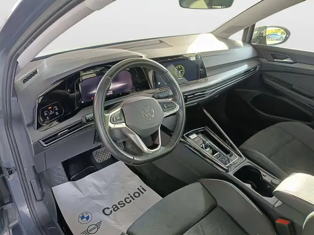 Volkswagen Golf view 7