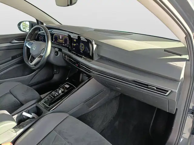 Volkswagen Golf view 10