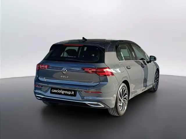 Volkswagen Golf view 4