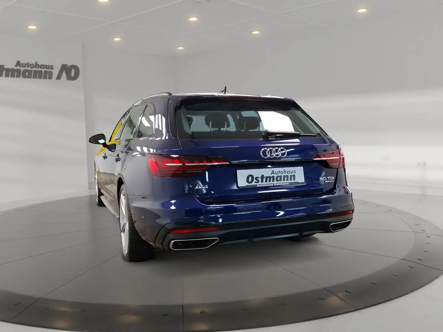 Audi A4 Avant 50 TDI quattro S-Line Matrix LM RFK Navi Blau - 2