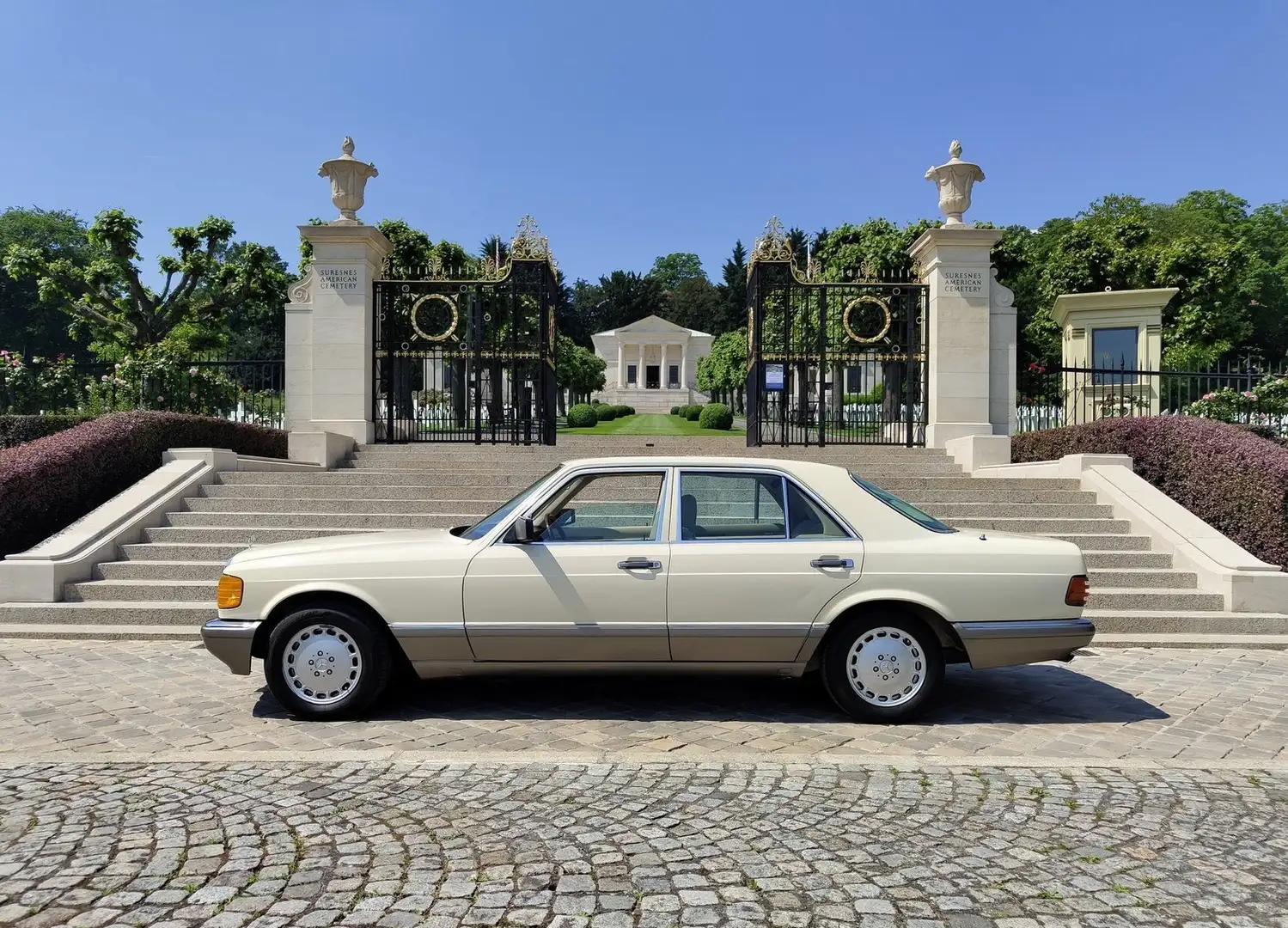 Mercedes-Benz S 260 W126 260 SE ~ UAE سَلْطَنَة عُمَان Beige - 1