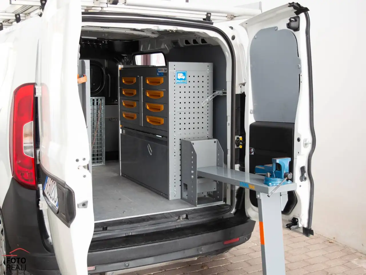 2019 Fiat Doblo 1.4 T-JET NATURAL POWER SX ALLESTITO 120 CV, photograph 10