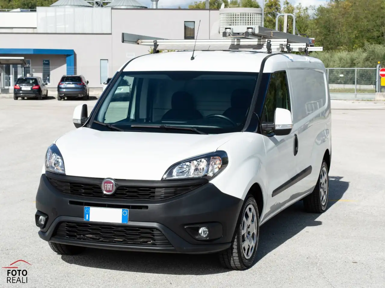 2019 Fiat Doblo 1.4 T-JET NATURAL POWER SX ALLESTITO 120 CV, photograph 3