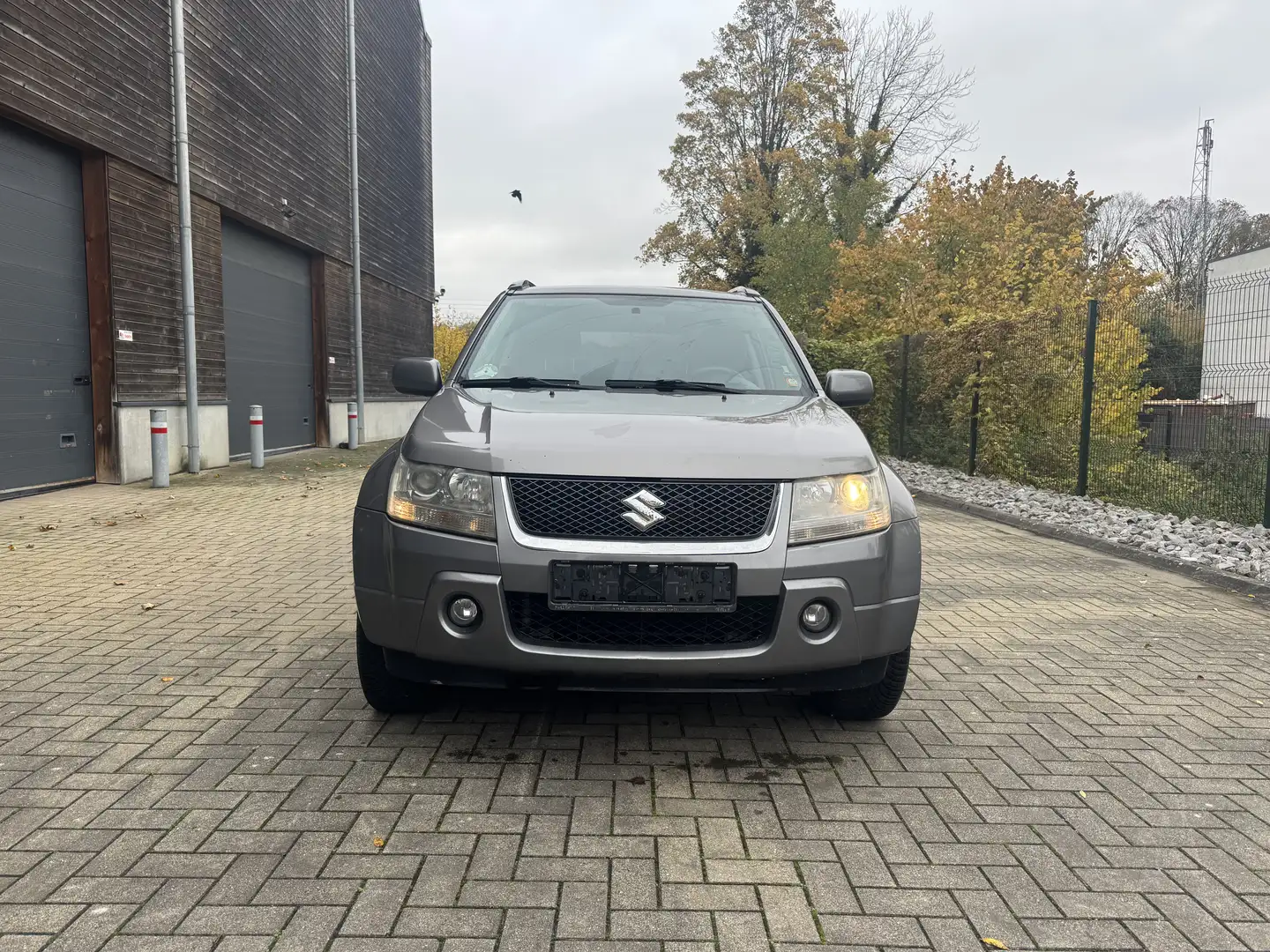 Suzuki Grand Vitara 2.0 Automatik Comfort - 2