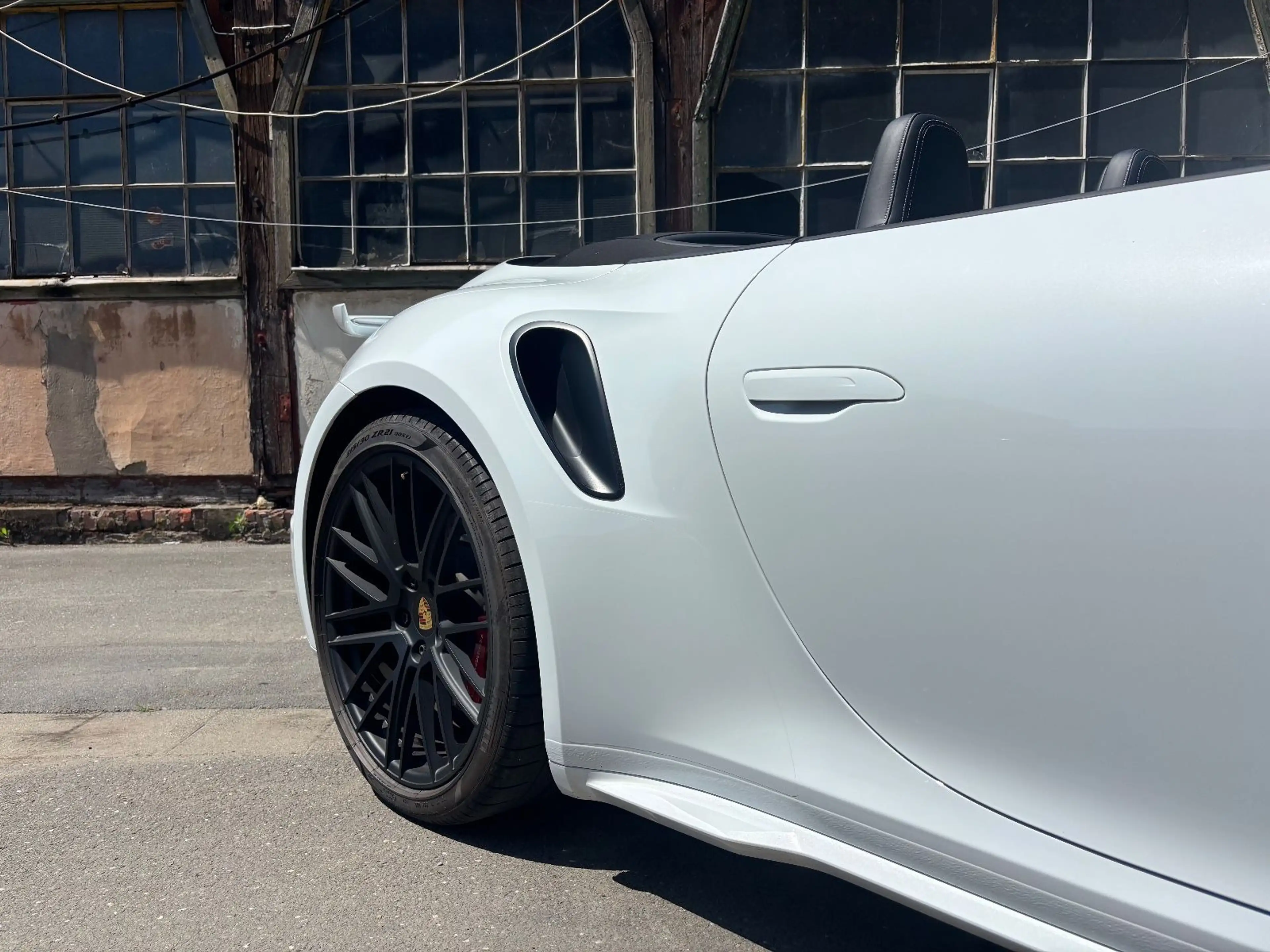 Porsche 911 992 Turbo Cabriolet SportDesign Aero-Kit — photo 25