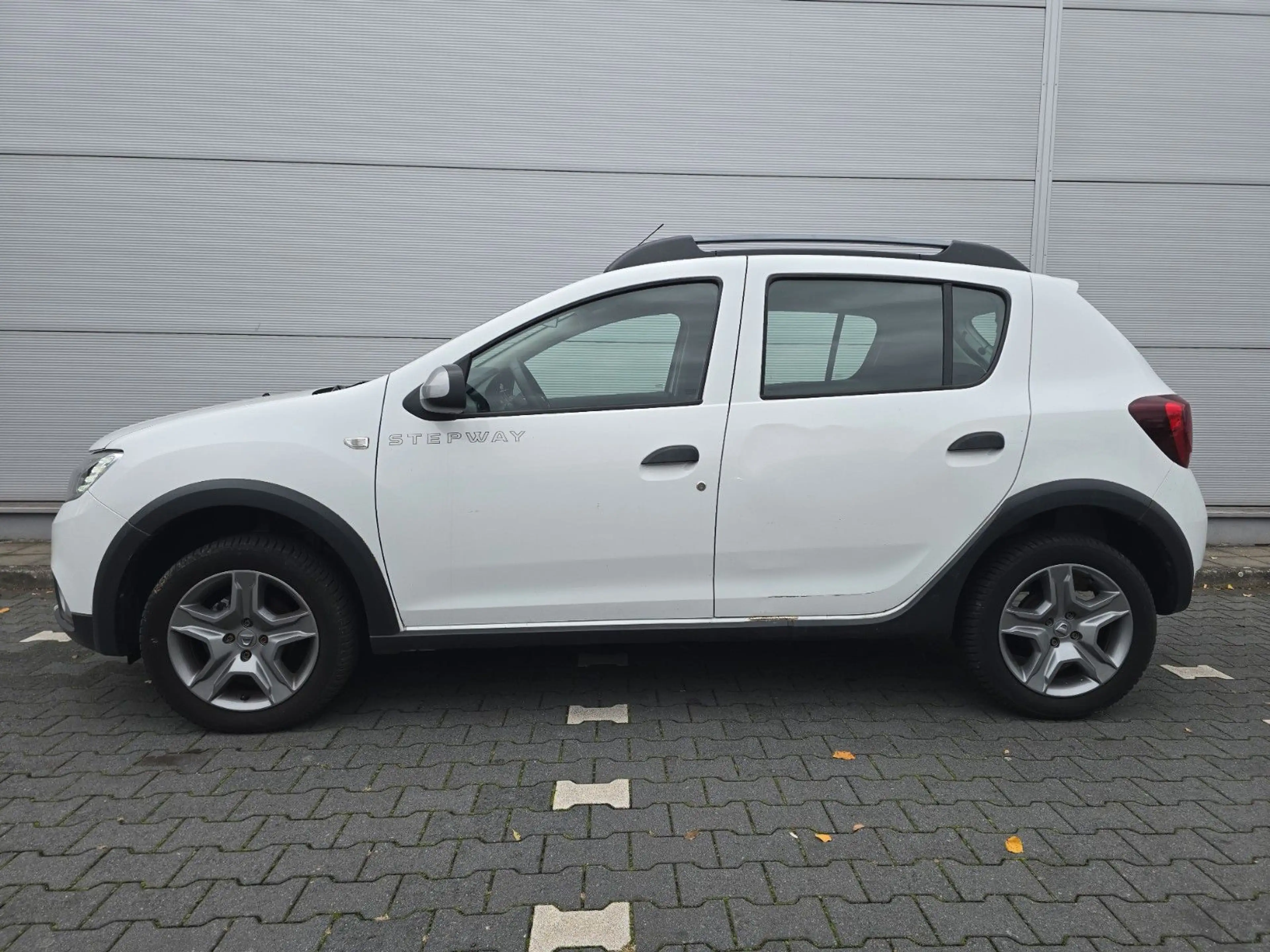 Dacia Sandero II Stepway Prestige — photo 3