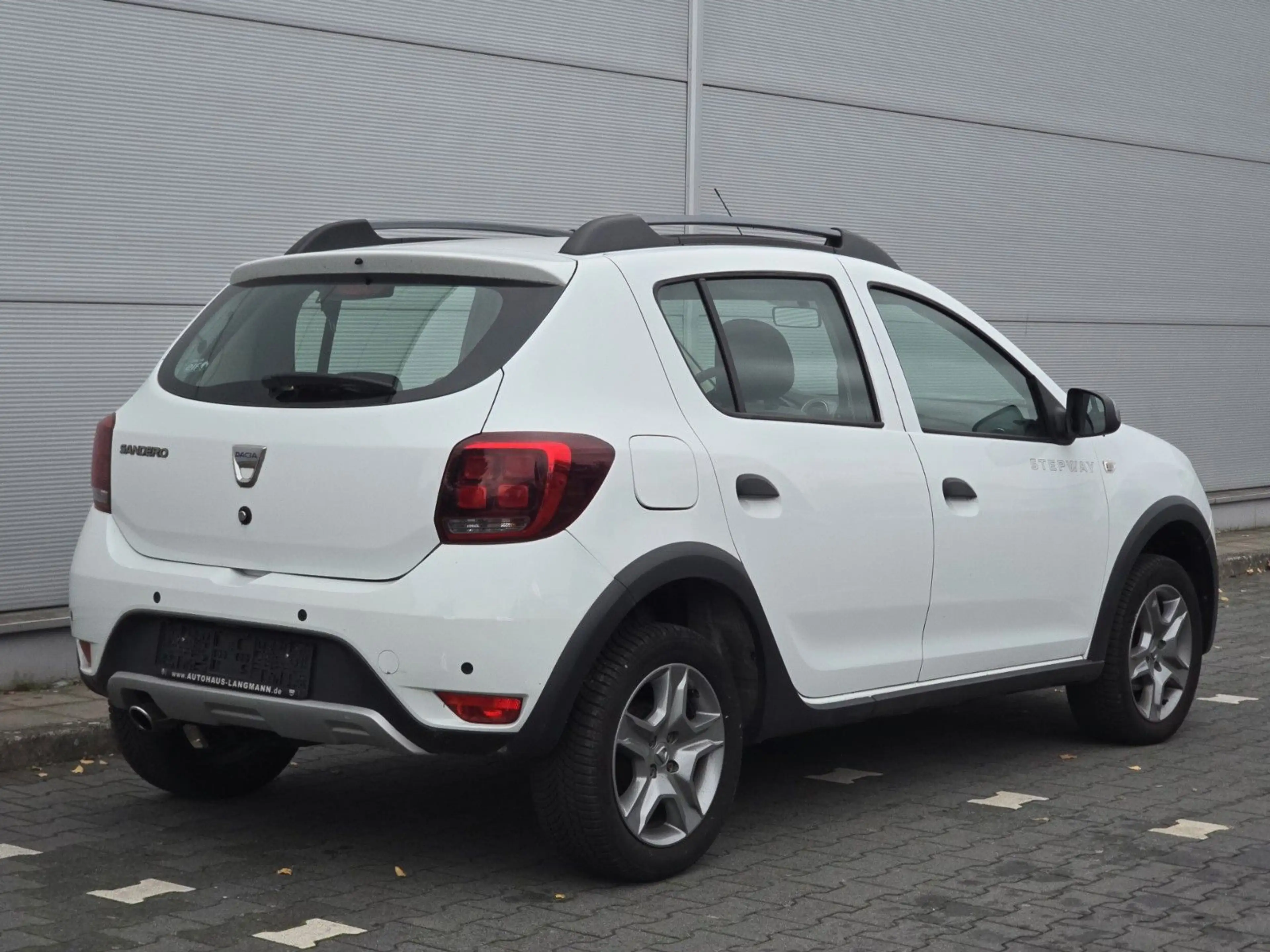 Dacia Sandero II Stepway Prestige — photo 6
