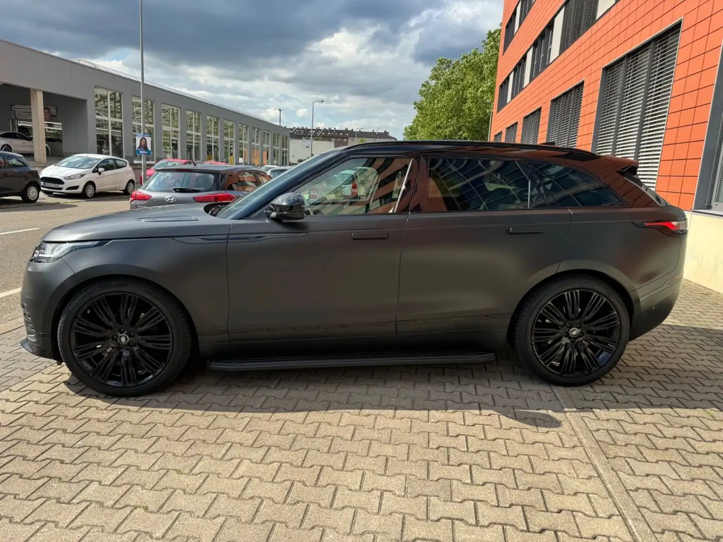 Land Rover Range Rover Velar Range Rover Velar 2.0d R-Dynamic S Noir - 2