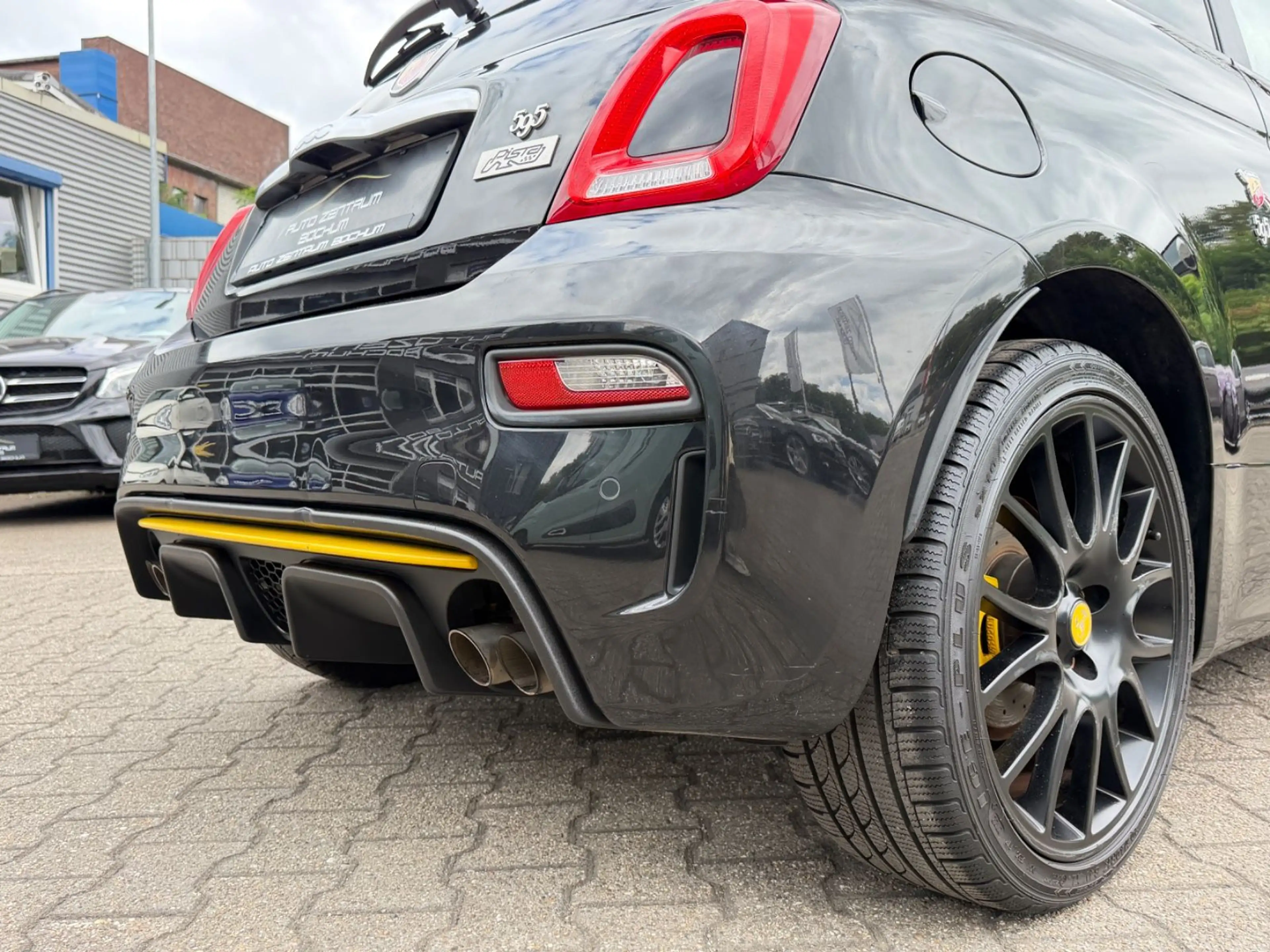 Abarth 595 Pista 1.4 Jet CarPlay Bi-Xenon Digital Tacho — photo 5